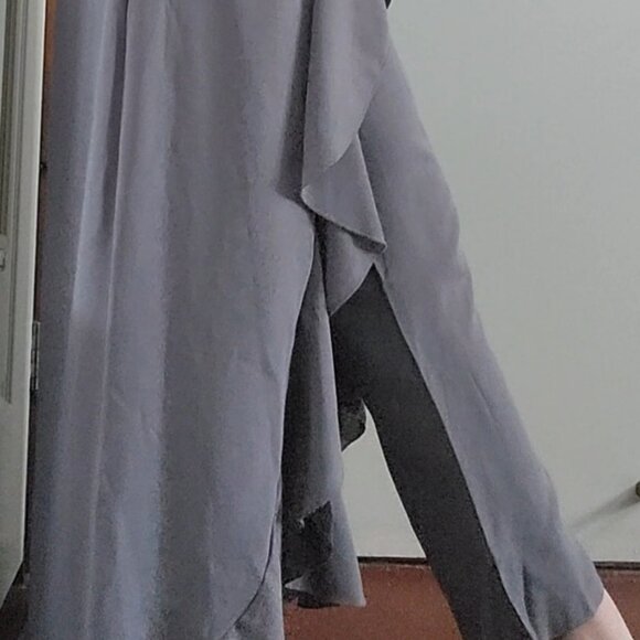 Grey Ruffle Pants with Skirt attatched - Picture 4 of 11